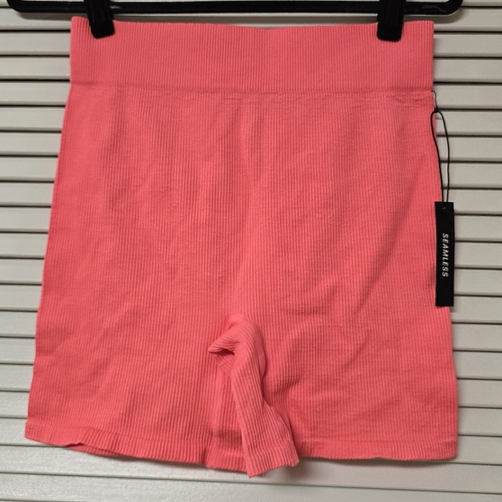 Forever 21 - (NWT) High-Rise Seamless Ribbed Stretch Legging Shorts